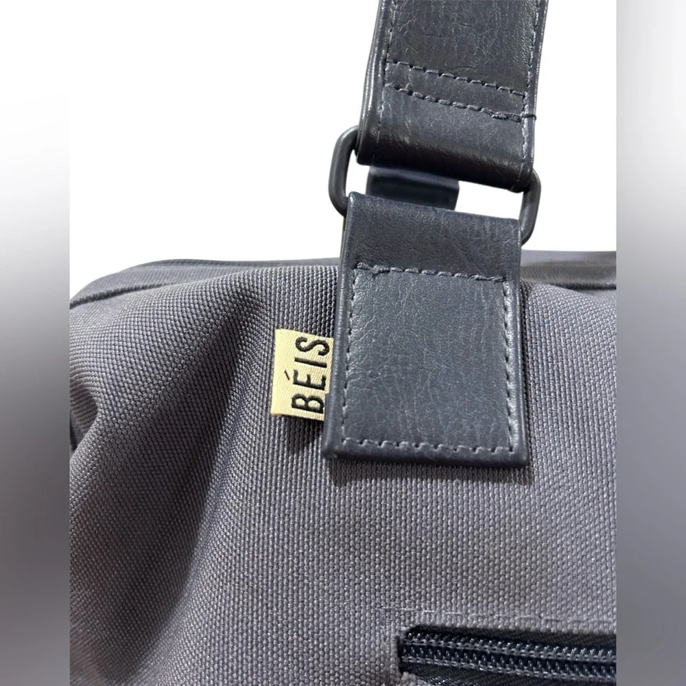 **SOLD** BEIS The Weekender 
in Navy Travel Sophisticated Vacation Unisex - Picture 9 of 16